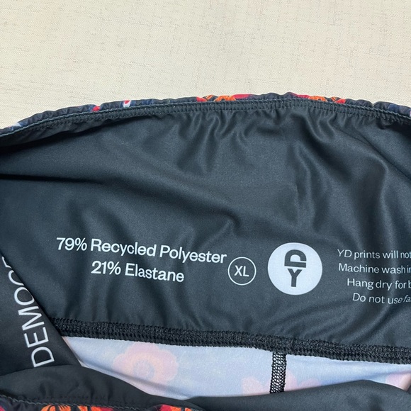 Yoga Democracy XL folklore leggings - Picture 6 of 10